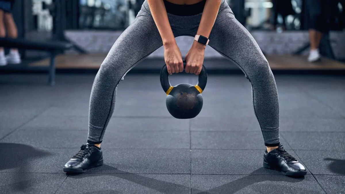 Squat sumo : renforcer jambes, adducteurs et mobilité des hanches